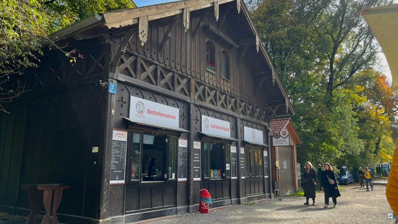 Rast- wenig los an der Bestellannahme